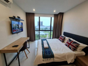 Lovely Kozi Square Studio Bedroom with Pool LV5D